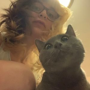 Meet your Posher, Leah